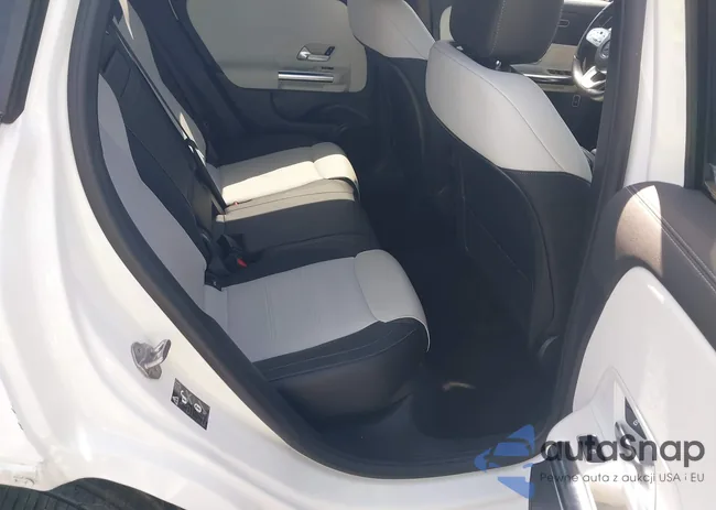 W1N4N4GB4MJ167939: 41848043