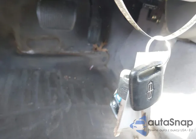 1LNHM81W75Y635214: 41849496