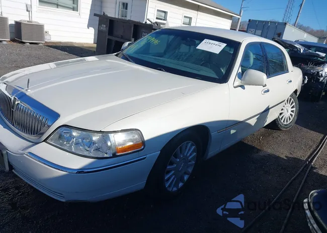 1LNHM81W75Y635214: 41849496