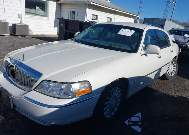 1LNHM81W75Y635214: 41849496