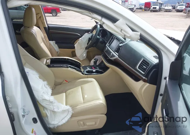 5TDDCRFH7GS018352: 41848967