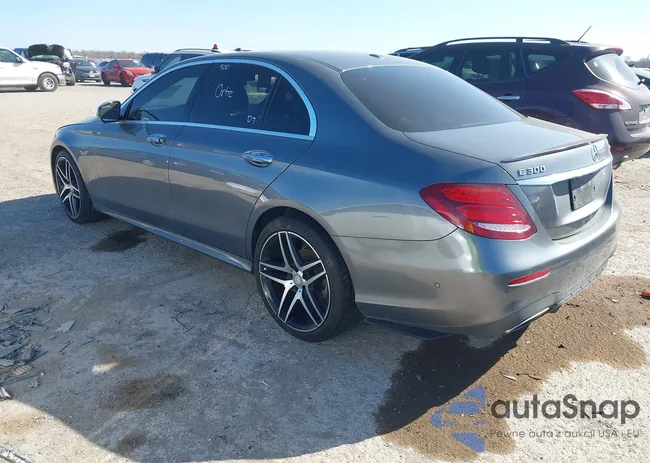 WDDZF4KB3HA208414: 41849093