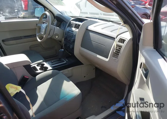 1FMCU027X9KD07605: 41849188