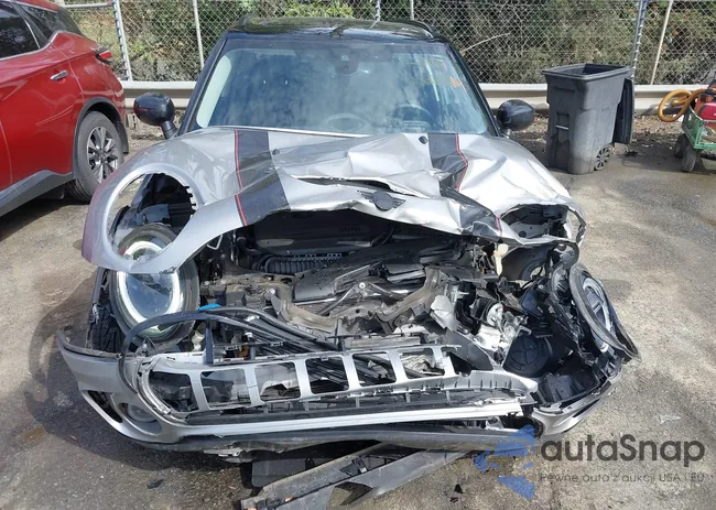 WMWXJ1C01R2U67732: 41849214