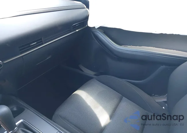 3MVDMBAM5RM706540: 41850631