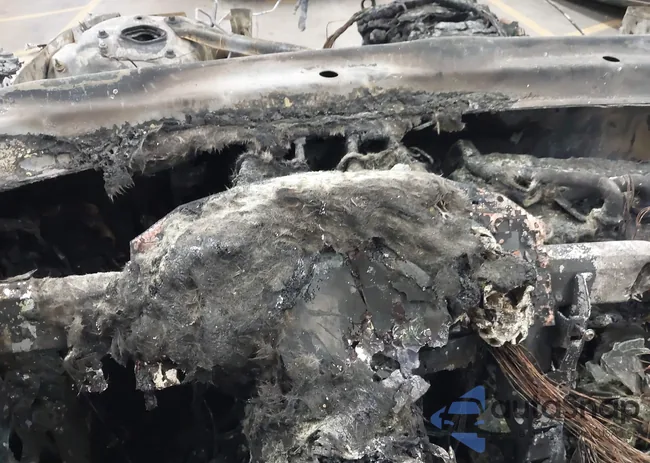 WDDGF4HB2EG195520: 41850148