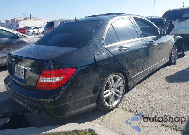 WDDGF4HBXDR298820: 41851077