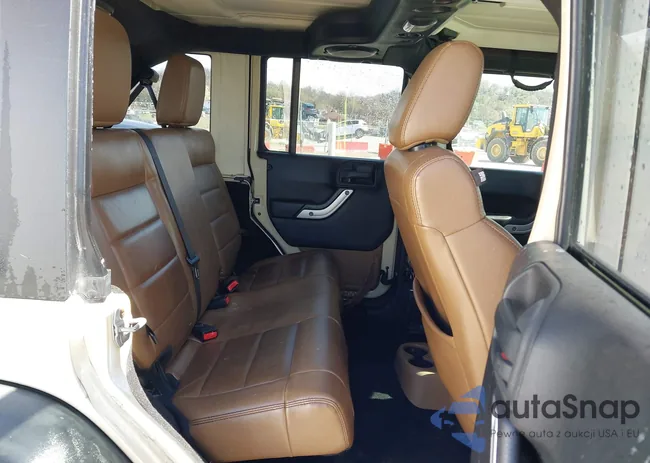 1J4HA6H11BL568186: 41852764