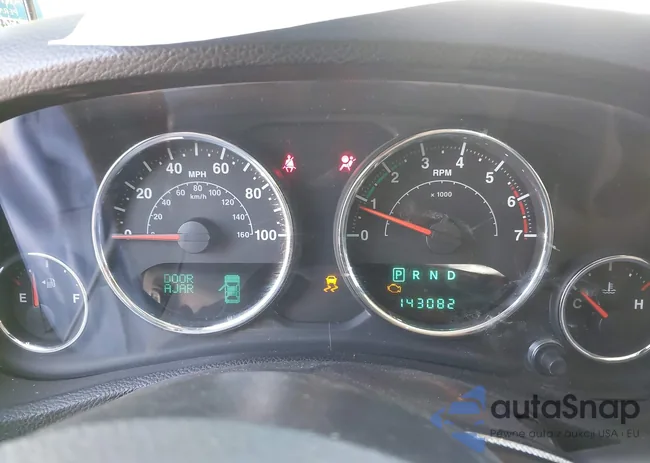 1J4HA6H11BL568186: 41852764