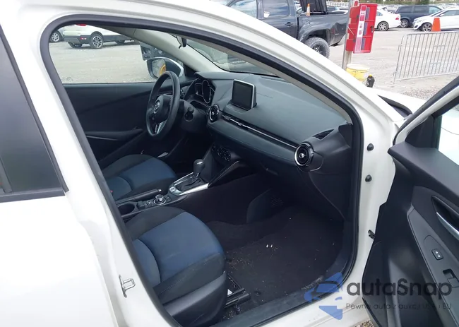 3MYDLBYV2HY147038: 41854394