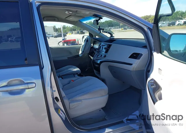 5TDKK3DC6CS189747: 41857367