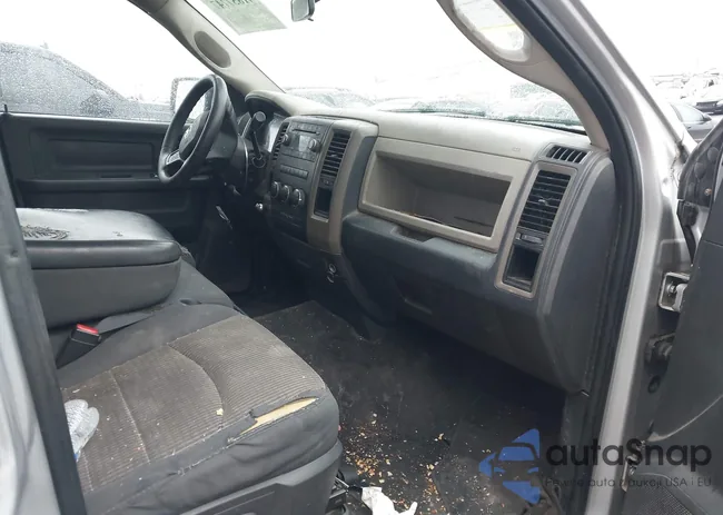 1C6RD6KP9CS242536: 41857747