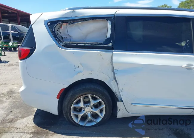 2C4RC1GG9LR139786: 41857783