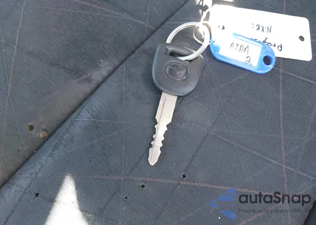 JM1DE1HY2B0105631: 41858190