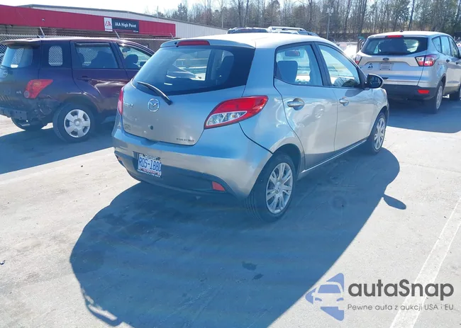 JM1DE1HY2B0105631: 41858190