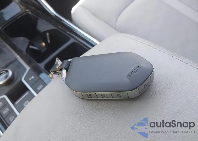 5XYRK4JF2RG303784: 41860346