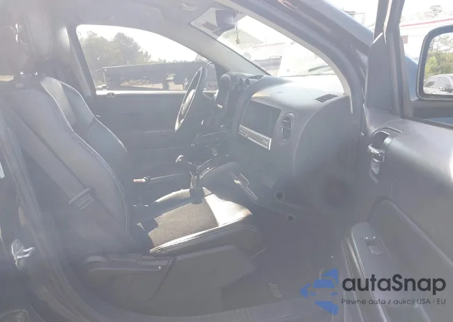 1C4NJCBA0FD329101: 41860940