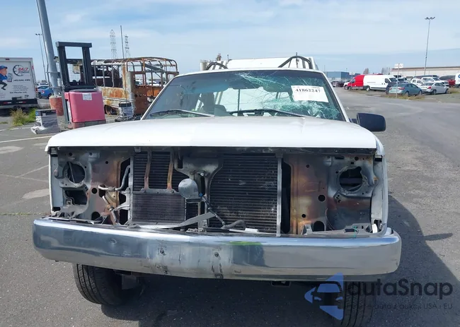 1GCGC24R0WZ244942: 41862247