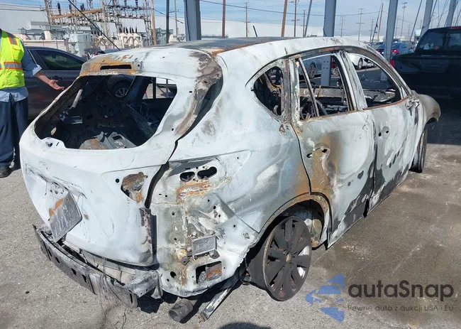 JM3KE2CY5G0883635: 41862615