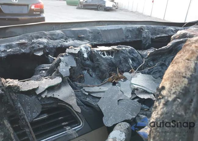 5NPE24AF0FH147215: 41862632