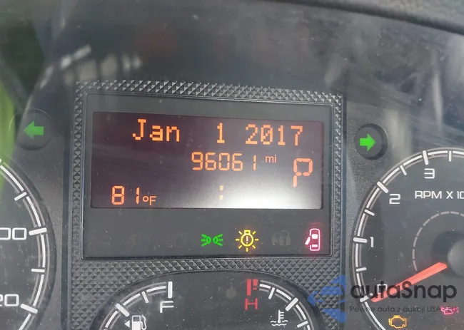 3C6TRVDG3JE160638: 41861811