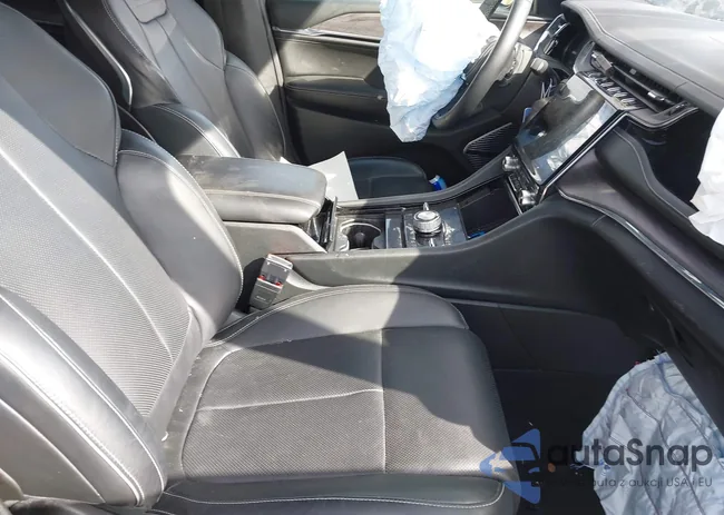 1C4RJKDG9P8909471: 41861838