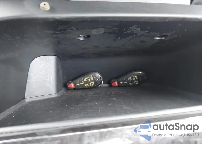 2C4RDGCG5ER391835: 41863187