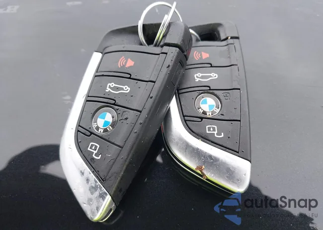 WBY33AW00RFS06591: 41863252