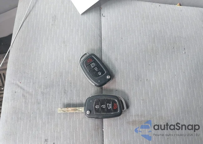 KM8J2CA44LU138893: 41863287