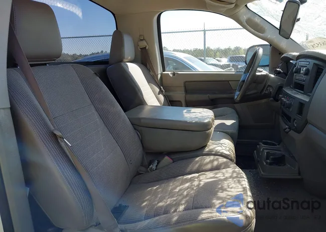 1D7HU16N38J238002: 41863528