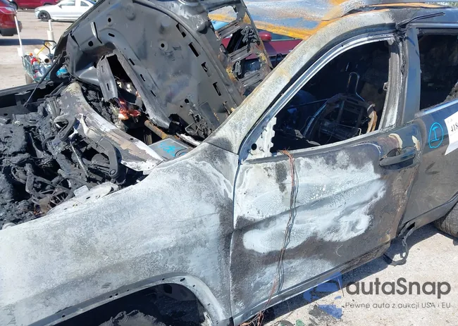 1C4PJMCB4KD253334: 41865339