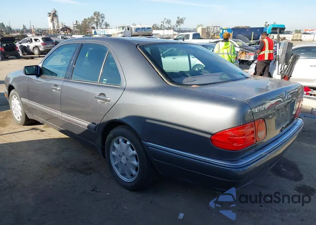 WDBJF55F7VA402305: 41865470