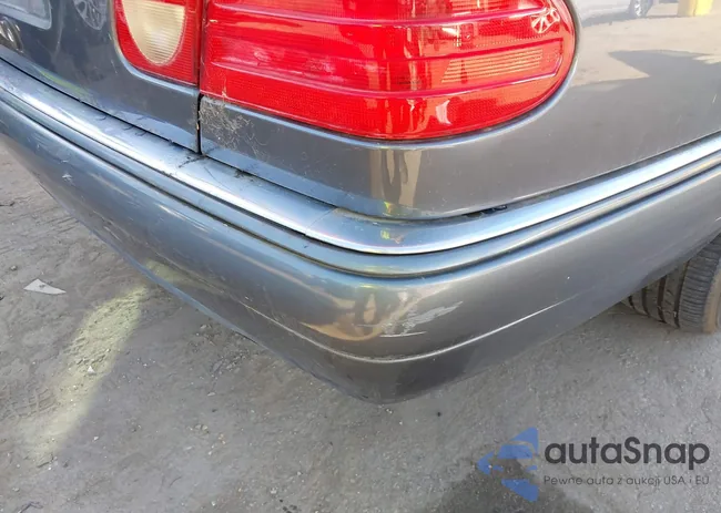 WDBJF55F7VA402305: 41865470