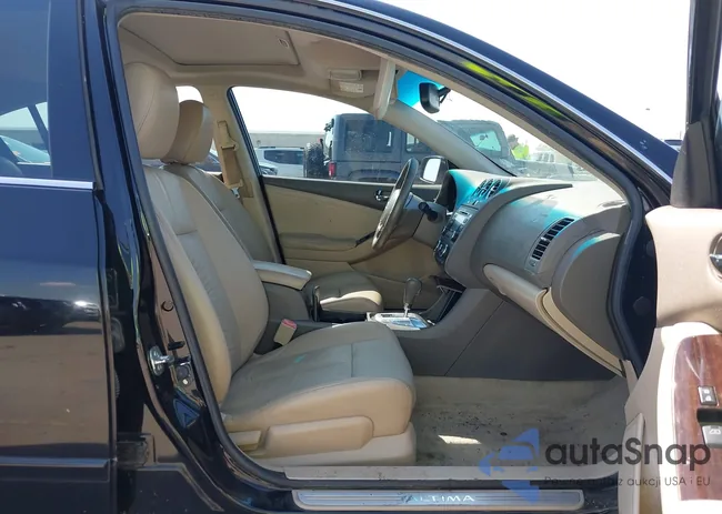 1N4AL2APXBN482717: 41865664