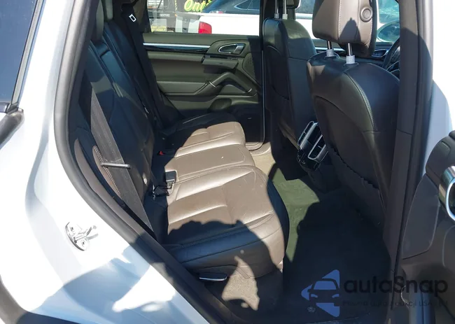 WP1AA2A2XHKA85652: 41867384