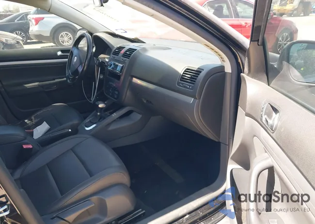 3VWRM71K09M034225: 41867654