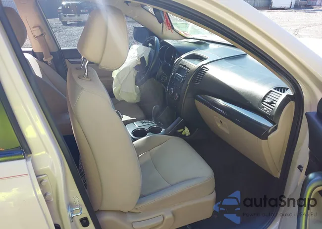 5XYKT3A14BG060322: 41866862