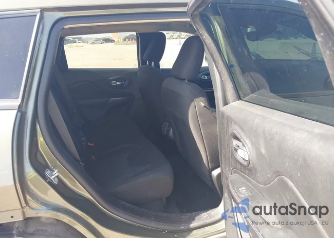 1C4PJLCB2MD155979: 41867167