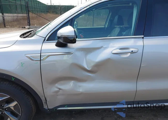 KNDRGDLG8N5117449: 41868269