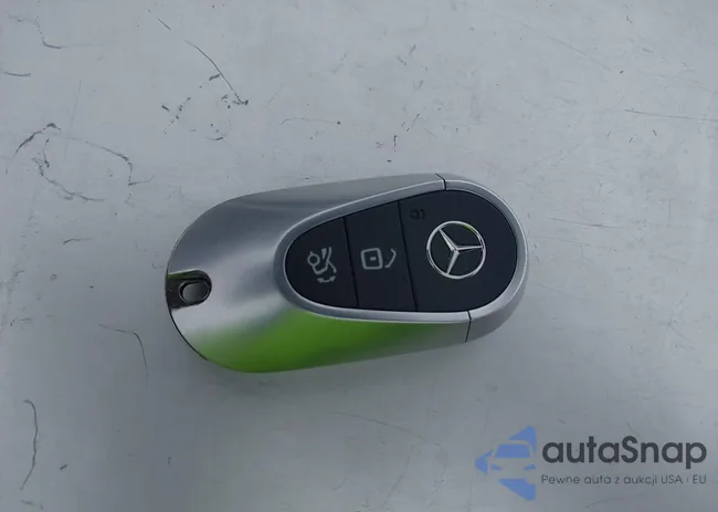 W1KEG2CB9RF047151: 41870832