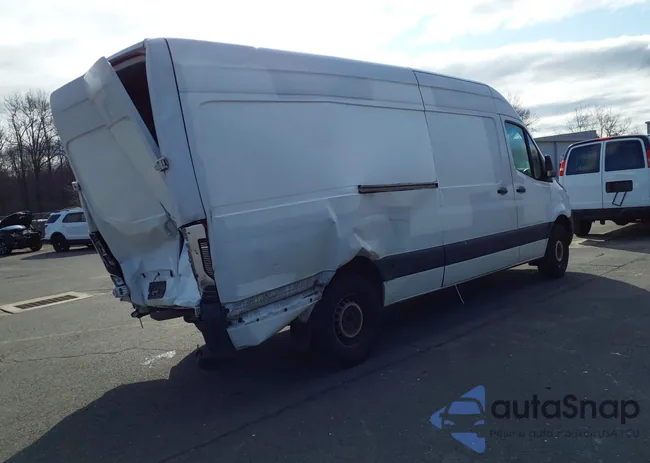 WD3PF1CD9KP160898: 41871115