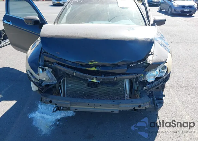 1HGCS1B34CA004573: 41872219