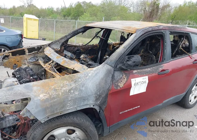 1C4PJLAB7EW154903: 41873201