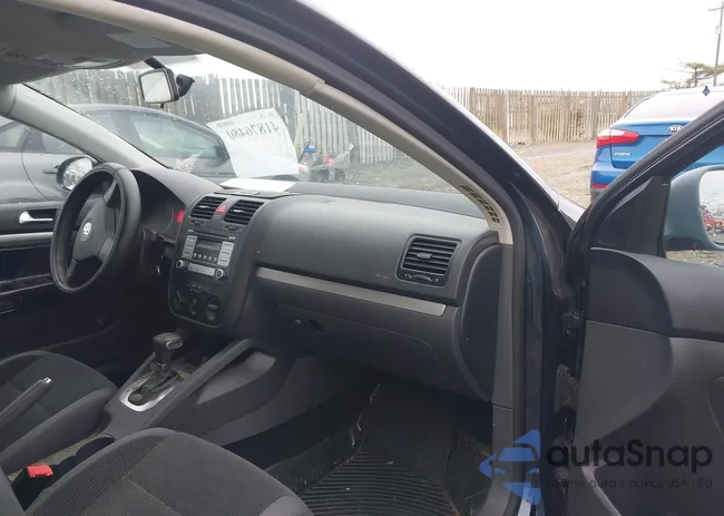 3VWJM71K09M154233: 41876480