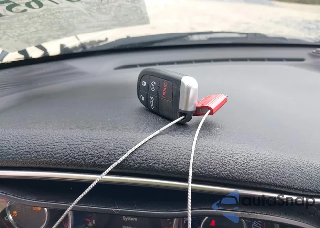 2C3CDZAG0FH723535: 41876515