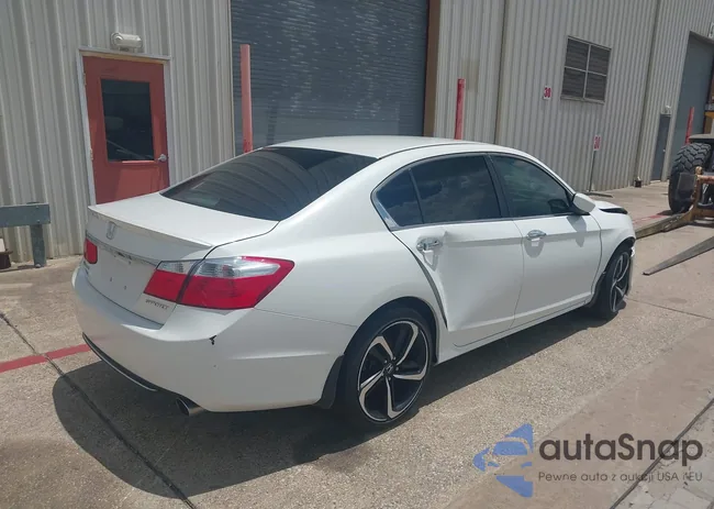 1HGCR2F5XFA115808: 41876542