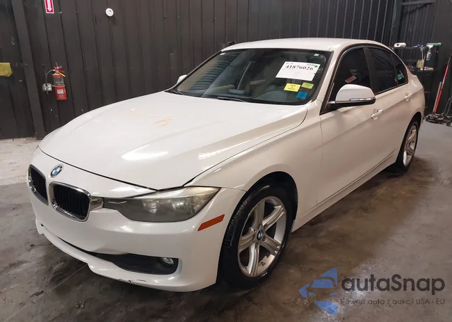 WBA3B1G50FNT07918: 41876026