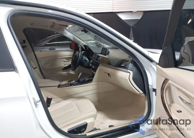 WBA3B1G50FNT07918: 41876026