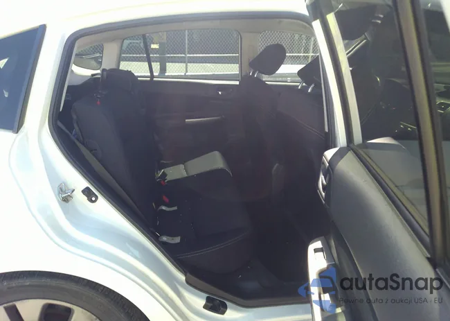 JF1GPAT69F8239823: 41877393