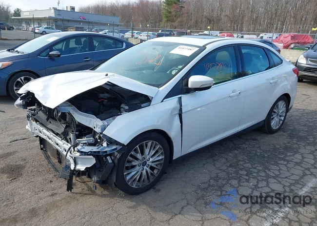 1FADP3J25JL293835: 41877487